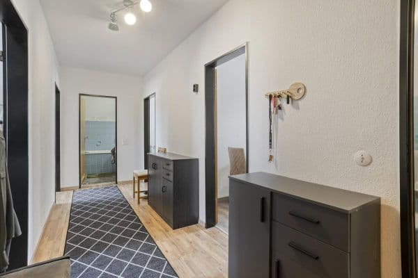 Prodej bytu 3+1 75 m², Kerpen Prodej bytu 3+1 75 m², Kerpen