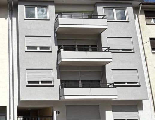 Pronájem bytu 3+1 87 m², Wingertstr. 69, Mannheim Pronájem bytu 3+1 87 m², Wingertstr. 69, Mannheim