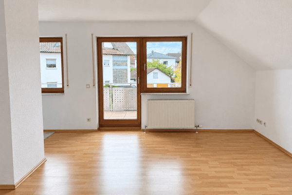 Pronájem bytu 4+1 96 m², Neuhausen Pronájem bytu 4+1 96 m², Neuhausen