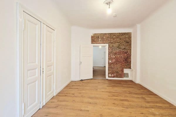 Prodej bytu 5+1 130 m², Berlin, Berlín Prodej bytu 5+1 130 m², Berlin, Berlín