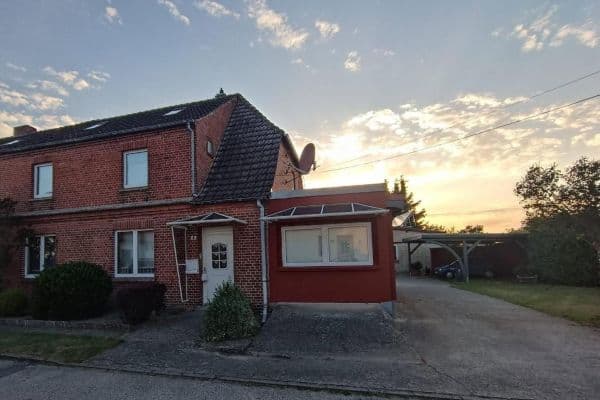 Prodej domu 190 m², pozemek 1.980 m², Güstrow Prodej domu 190 m², pozemek 1.980 m², Güstrow