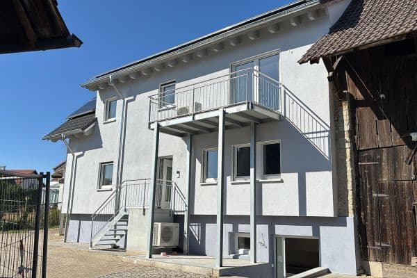 Pronájem bytu 2+1 73 m², Dorfstraße 21, Efringen-Kirchen Pronájem bytu 2+1 73 m², Dorfstraße 21, Efringen-Kirchen