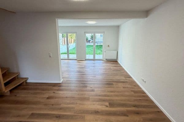 Prodej domu 125 m², pozemek 204 m², Clara-Schumann-Straße 4, Riedstadt Prodej domu 125 m², pozemek 204 m², Clara-Schumann-Straße 4, Riedstadt
