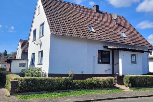 Prodej domu 155 m², pozemek 1.002 m², Bodenfelde Prodej domu 155 m², pozemek 1.002 m², Bodenfelde