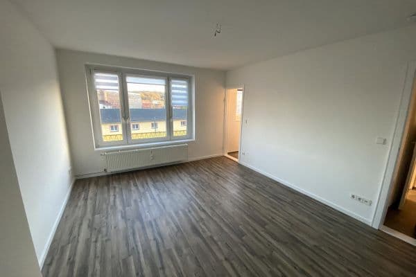 Pronájem bytu 1+kk 35 m², Eisenbahnstraße 95-96, Eberswalde, Braniborsko Pronájem bytu 1+kk 35 m², Eisenbahnstraße 95-96, Eberswalde, Braniborsko