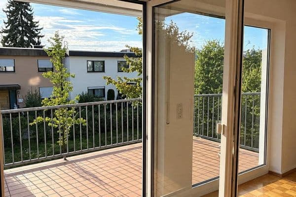Prodej bytu 3+1 90 m², Lorsch Prodej bytu 3+1 90 m², Lorsch