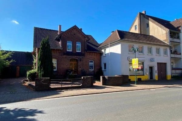 Prodej domu 334 m², pozemek 1.268 m², Hannoversche Straße 30, Seelze Prodej domu 334 m², pozemek 1.268 m², Hannoversche Straße 30, Seelze