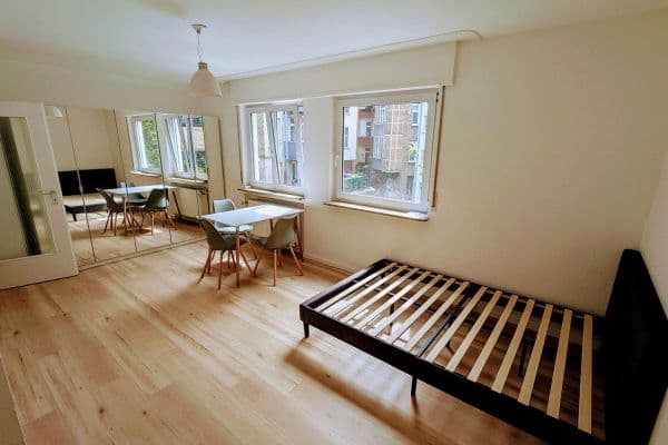 Pronájem bytu 1+1 26 m², Staffelstraße 4, Stuttgart, Bádensko-Württembersko Pronájem bytu 1+1 26 m², Staffelstraße 4, Stuttgart, Bádensko-Württembersko