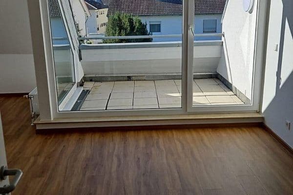 Pronájem bytu 2+1 56 m², Schifferstarsse 26, Lampertheim Pronájem bytu 2+1 56 m², Schifferstarsse 26, Lampertheim