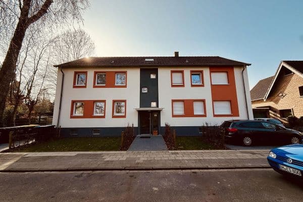Pronájem bytu 4+1 78 m², Am Sportplatz 22, Bergheim Pronájem bytu 4+1 78 m², Am Sportplatz 22, Bergheim