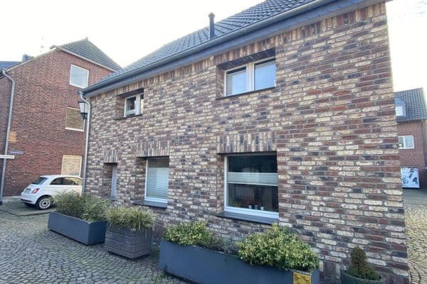 Prodej domu 234 m², pozemek 229 m², Dormagen Prodej domu 234 m², pozemek 229 m², Dormagen
