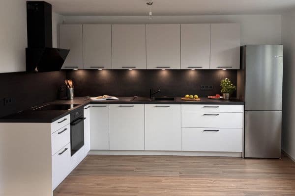 Pronájem bytu 2+1 71 m², Wendlinger Str. 45, Nürtingen, Bádensko-Württembersko Pronájem bytu 2+1 71 m², Wendlinger Str. 45, Nürtingen, Bádensko-Württembersko