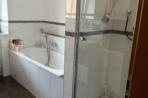 Prodej domu 105 m², pozemek 105 m², Geretsried, Bavorsko Prodej domu 105 m², pozemek 105 m², Geretsried, Bavorsko