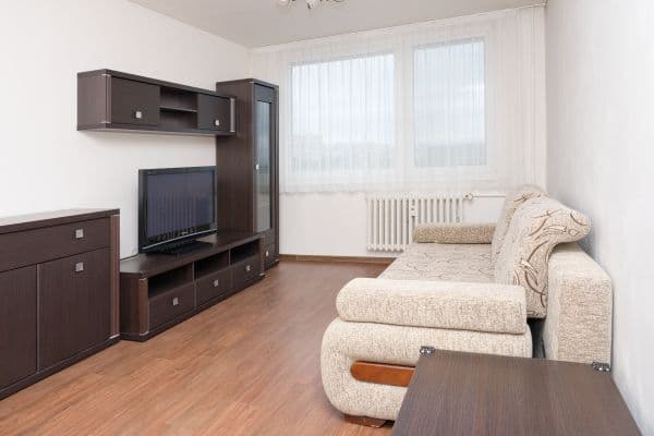 Pronájem bytu 2+kk 43 m², Boloňská, Praha Pronájem bytu 2+kk 43 m², Boloňská, Praha