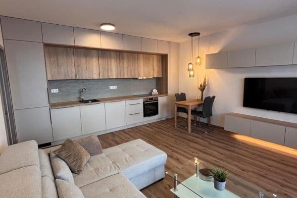 Pronájem bytu 2+kk 48 m², Chvalovka, Brno Pronájem bytu 2+kk 48 m², Chvalovka, Brno