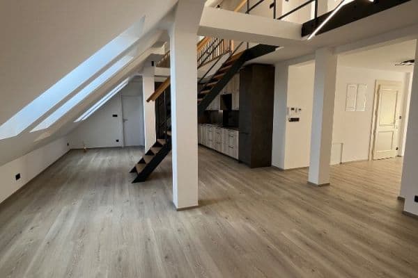 Pronájem bytu 3+kk 160 m², Husitská, Praha Pronájem bytu 3+kk 160 m², Husitská, Praha
