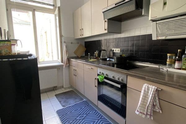 Pronájem bytu 1+1 46 m², Rheinstr. 52, Wiesbaden, Hessen Pronájem bytu 1+1 46 m², Rheinstr. 52, Wiesbaden, Hessen