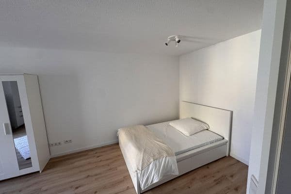 Pronájem bytu 1+1 35 m², Sonnenstraße 5, Fürth Pronájem bytu 1+1 35 m², Sonnenstraße 5, Fürth