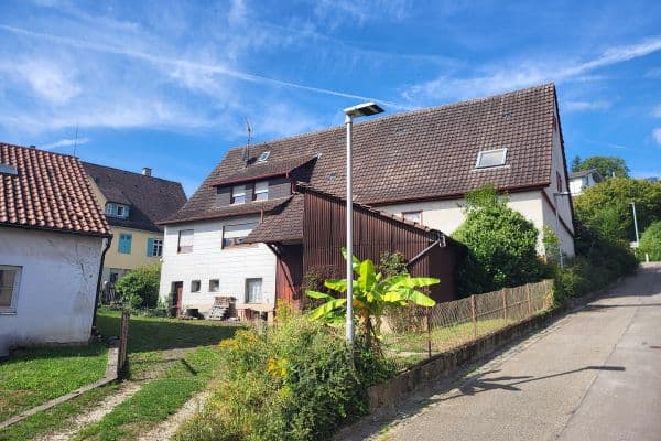 Prodej domu 127 m², pozemek 678 m², Höflestraße 11, Unterensingen Prodej domu 127 m², pozemek 678 m², Höflestraße 11, Unterensingen