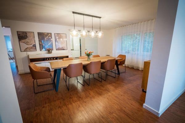 Prodej bytu 5+1 172 m², Niefern-Öschelbronn Prodej bytu 5+1 172 m², Niefern-Öschelbronn
