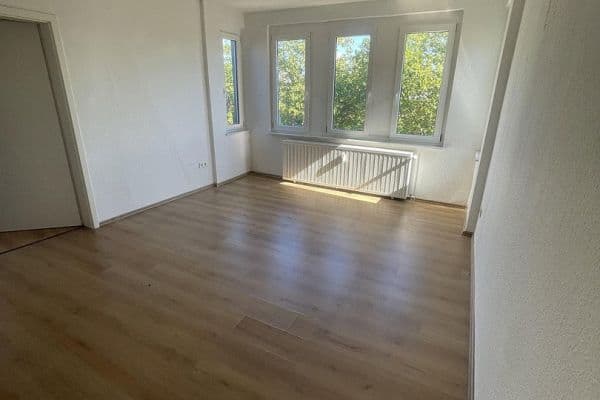 Pronájem bytu 2+1 60 m², Steinbrinkstraße 105, Oberhausen Pronájem bytu 2+1 60 m², Steinbrinkstraße 105, Oberhausen