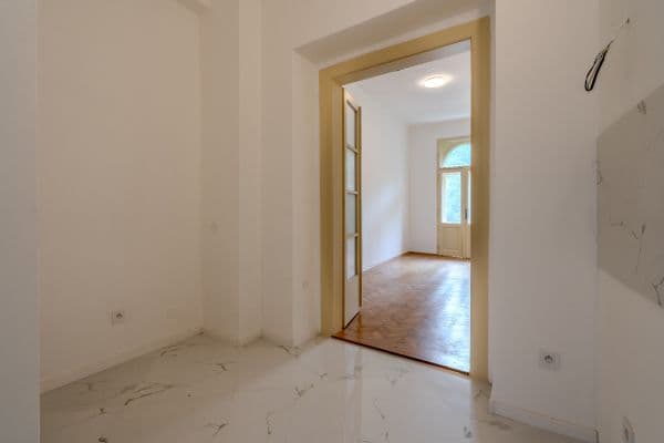 Prodej bytu 1+1 28 m², Kováků, Praha Prodej bytu 1+1 28 m², Kováků, Praha
