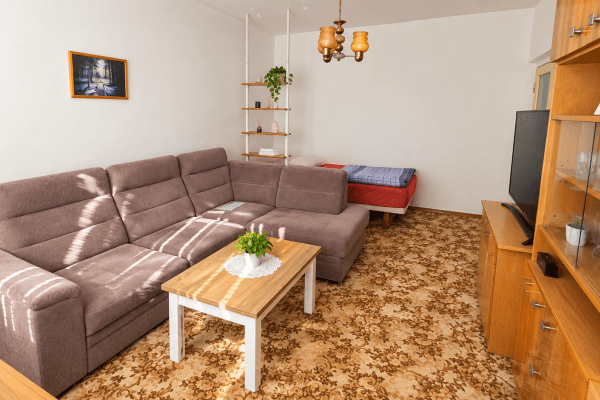 Prodej bytu 1+1 37 m², Zahradní, Chodov Prodej bytu 1+1 37 m², Zahradní, Chodov