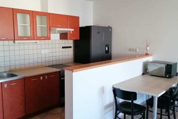 Pronájem bytu 2+kk 59 m², Jeseniova, Praha Pronájem bytu 2+kk 59 m², Jeseniova, Praha