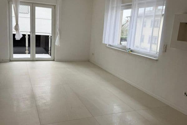 Pronájem bytu 3+1 90 m², Mittelweg, Pohlheim Garbenteich Pronájem bytu 3+1 90 m², Mittelweg, Pohlheim Garbenteich