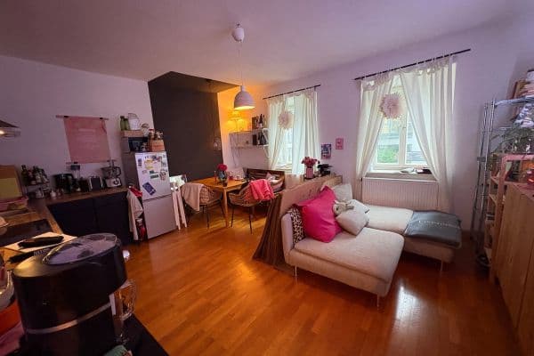 Pronájem bytu 2+1 48 m², Heilig-Kreuz-Str. x, Augsburg, Bavorsko Pronájem bytu 2+1 48 m², Heilig-Kreuz-Str. x, Augsburg, Bavorsko