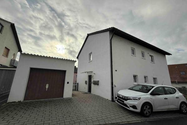 Prodej domu 180 m², pozemek 535 m², Neckarwestheim Prodej domu 180 m², pozemek 535 m², Neckarwestheim