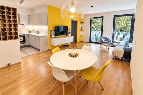 Pronájem bytu 2+kk 66 m², Olšanská, Praha Pronájem bytu 2+kk 66 m², Olšanská, Praha