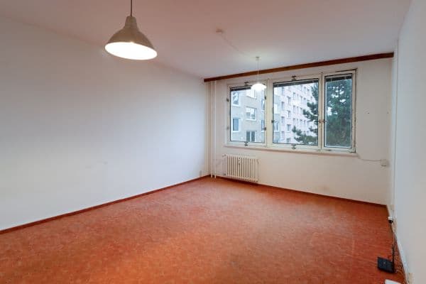 Prodej bytu 4+1 85 m², Lamačova, Praha Prodej bytu 4+1 85 m², Lamačova, Praha