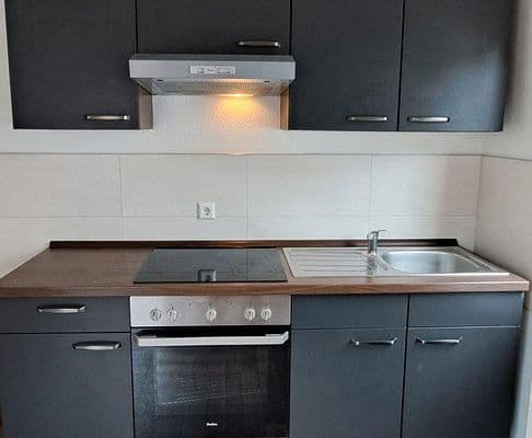 Pronájem bytu 2+1 60 m², Ludwigshafen am Rhein Pronájem bytu 2+1 60 m², Ludwigshafen am Rhein