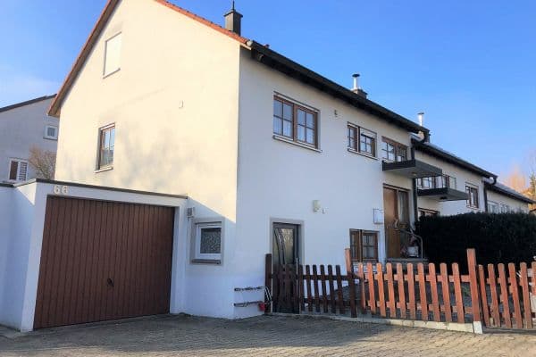 Prodej domu 122 m², pozemek 229 m², Schickhardtstr. 66, Reutlingen Prodej domu 122 m², pozemek 229 m², Schickhardtstr. 66, Reutlingen
