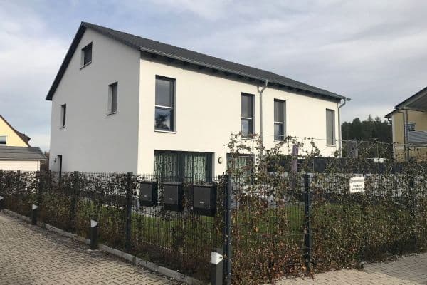 Prodej domu 145 m², pozemek 230 m², Feucht Prodej domu 145 m², pozemek 230 m², Feucht