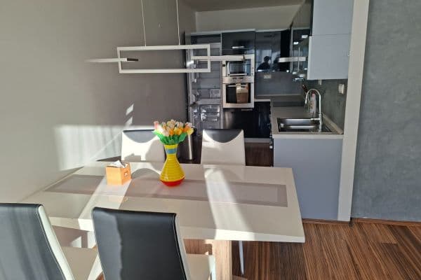 Pronájem bytu 3+kk 67 m², Hrudičkova, Praha Pronájem bytu 3+kk 67 m², Hrudičkova, Praha