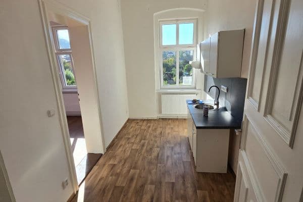 Pronájem bytu 2+1 60 m², Lidická, Česká Kamenice Pronájem bytu 2+1 60 m², Lidická, Česká Kamenice
