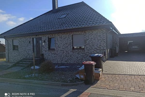 Prodej domu 225 m², pozemek 630 m², Am Ortsfeld 22, Bad Münder OT Bakede Prodej domu 225 m², pozemek 630 m², Am Ortsfeld 22, Bad Münder OT Bakede