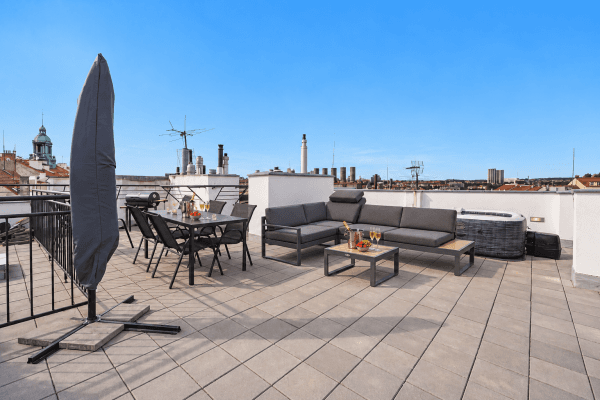 Pronájem bytu 2+kk 145 m², Košická, Praha Pronájem bytu 2+kk 145 m², Košická, Praha