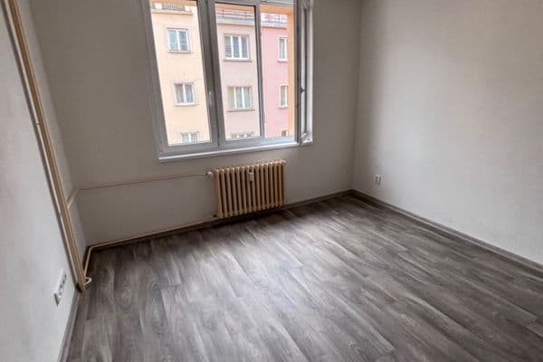 Prodej bytu 1+kk 25 m², K Louži, Praha Prodej bytu 1+kk 25 m², K Louži, Praha