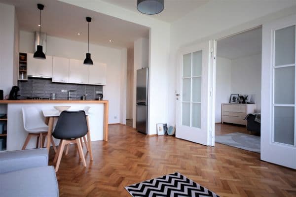 Pronájem bytu 2+kk 60 m², Moskevská, Praha Pronájem bytu 2+kk 60 m², Moskevská, Praha