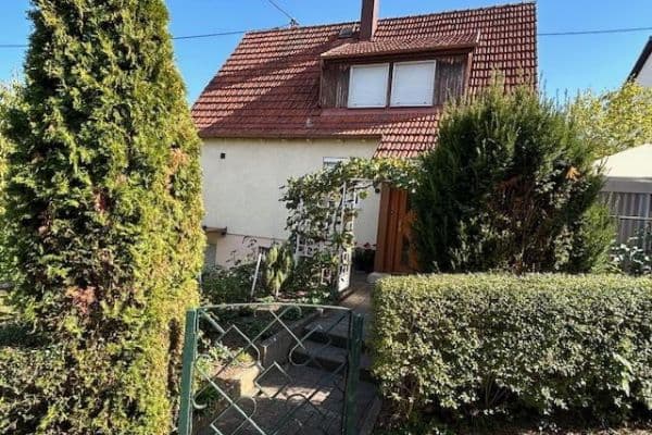 Prodej domu 145 m², pozemek 350 m², Wernau Prodej domu 145 m², pozemek 350 m², Wernau