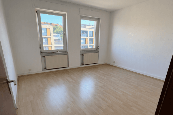 Pronájem bytu 3+1 87 m², Salierstr. 59, Pforzheim Pronájem bytu 3+1 87 m², Salierstr. 59, Pforzheim