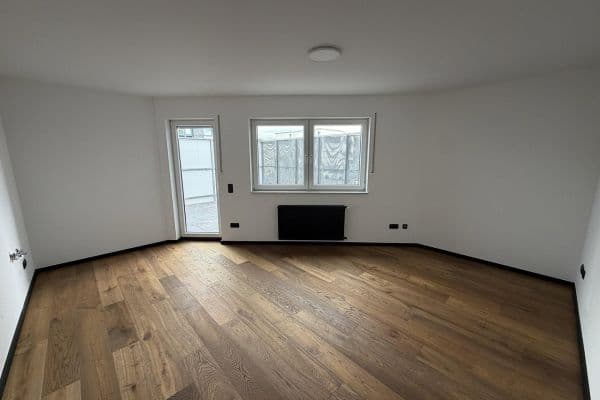 Pronájem bytu 3+1 119 m², Mottmannstraße 5b, Trisdorf Pronájem bytu 3+1 119 m², Mottmannstraße 5b, Trisdorf