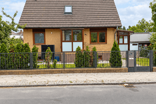 Pronájem domu 120 m², pozemek 344 m², Berlin, Berlín Pronájem domu 120 m², pozemek 344 m², Berlin, Berlín
