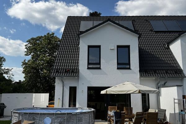 Prodej domu 137 m², pozemek 398 m², Heuweg 7c, Biburg Prodej domu 137 m², pozemek 398 m², Heuweg 7c, Biburg