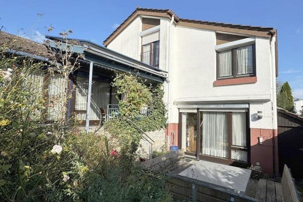 Prodej domu 148 m², pozemek 448 m², Mergenthalerstraße 4, Bietigheim-Bissingen Prodej domu 148 m², pozemek 448 m², Mergenthalerstraße 4, Bietigheim-Bissingen