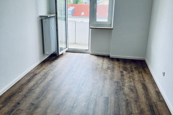 Prodej bytu 4+1 105 m², Tristanstr. 16, Germering, Bavorsko Prodej bytu 4+1 105 m², Tristanstr. 16, Germering, Bavorsko
