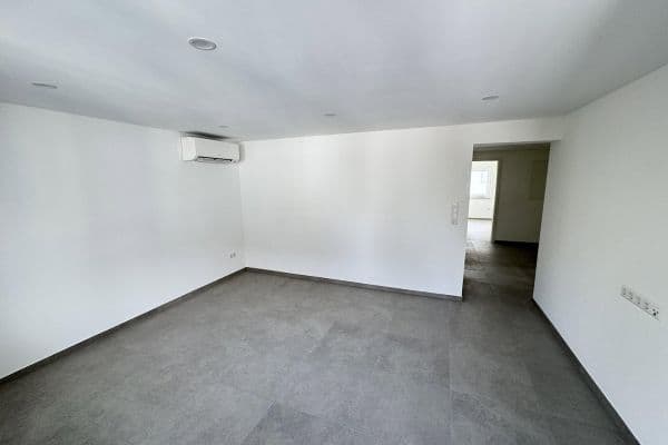 Pronájem bytu 3+1 63 m², Leonberg Pronájem bytu 3+1 63 m², Leonberg